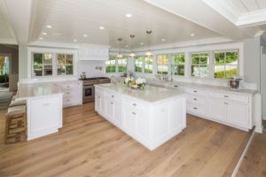 Pro_Pacific_White_-_Carlsbad_-_Kitchen_15_-_1920x1280