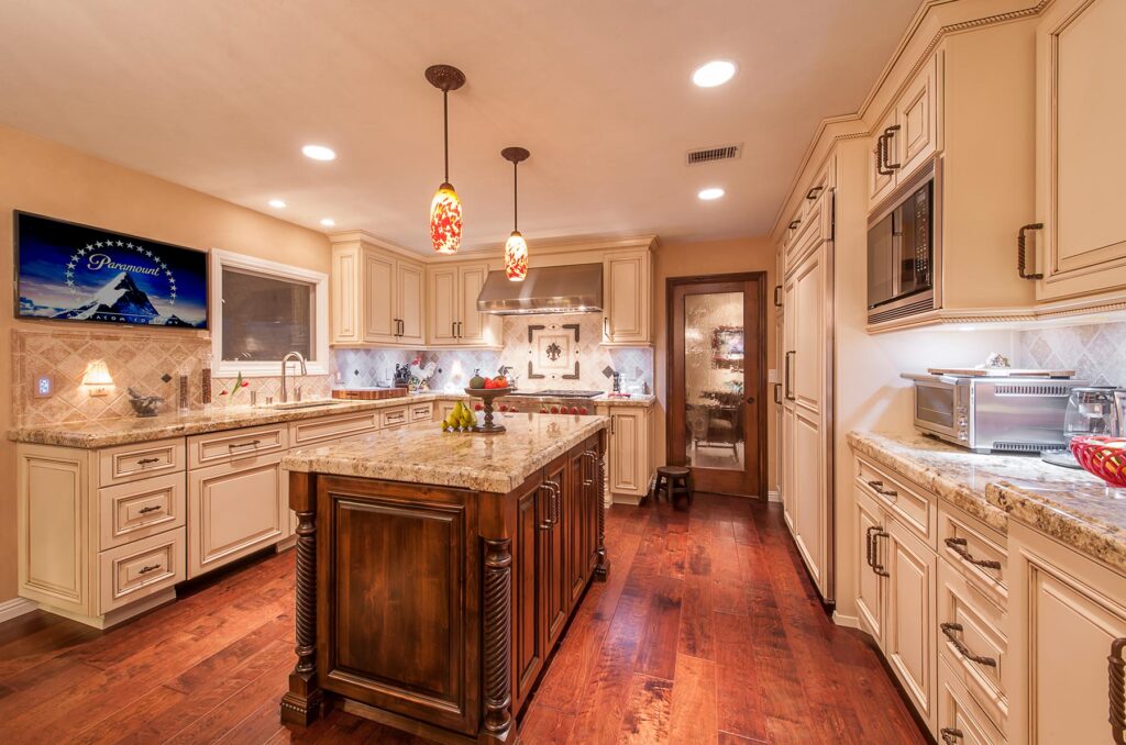 Kitchen Remodel Aims for Old World Charm